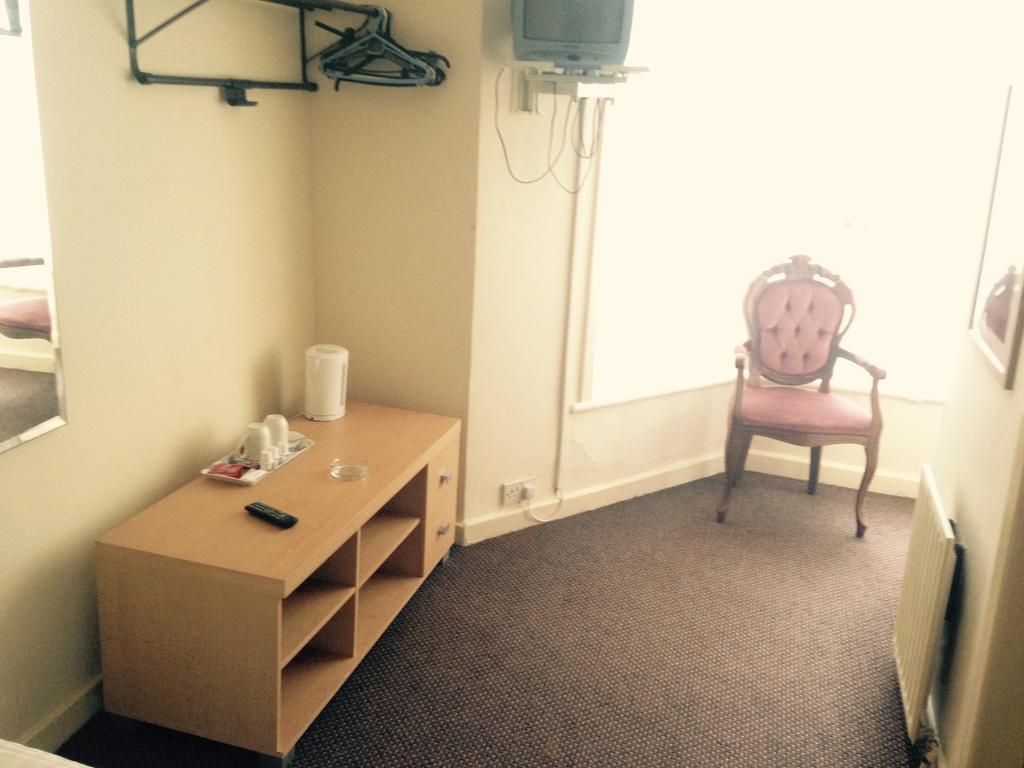 Peek-A-Booze - Budget Hotel - Adults Only ブラックプール 部屋 写真