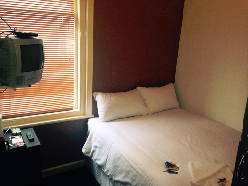 Peek-A-Booze - Budget Hotel - Adults Only ブラックプール 部屋 写真