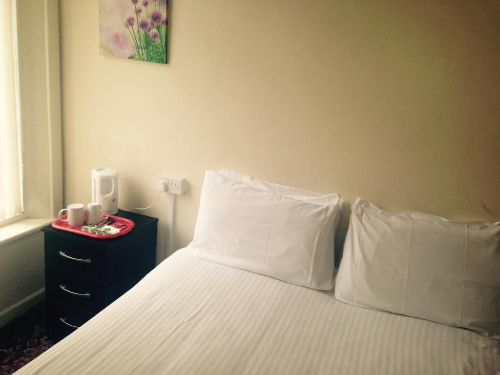 Peek-A-Booze - Budget Hotel - Adults Only ブラックプール 部屋 写真